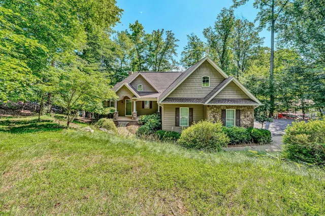 1617 Walnut Run DR, Hardy, VA, 24101