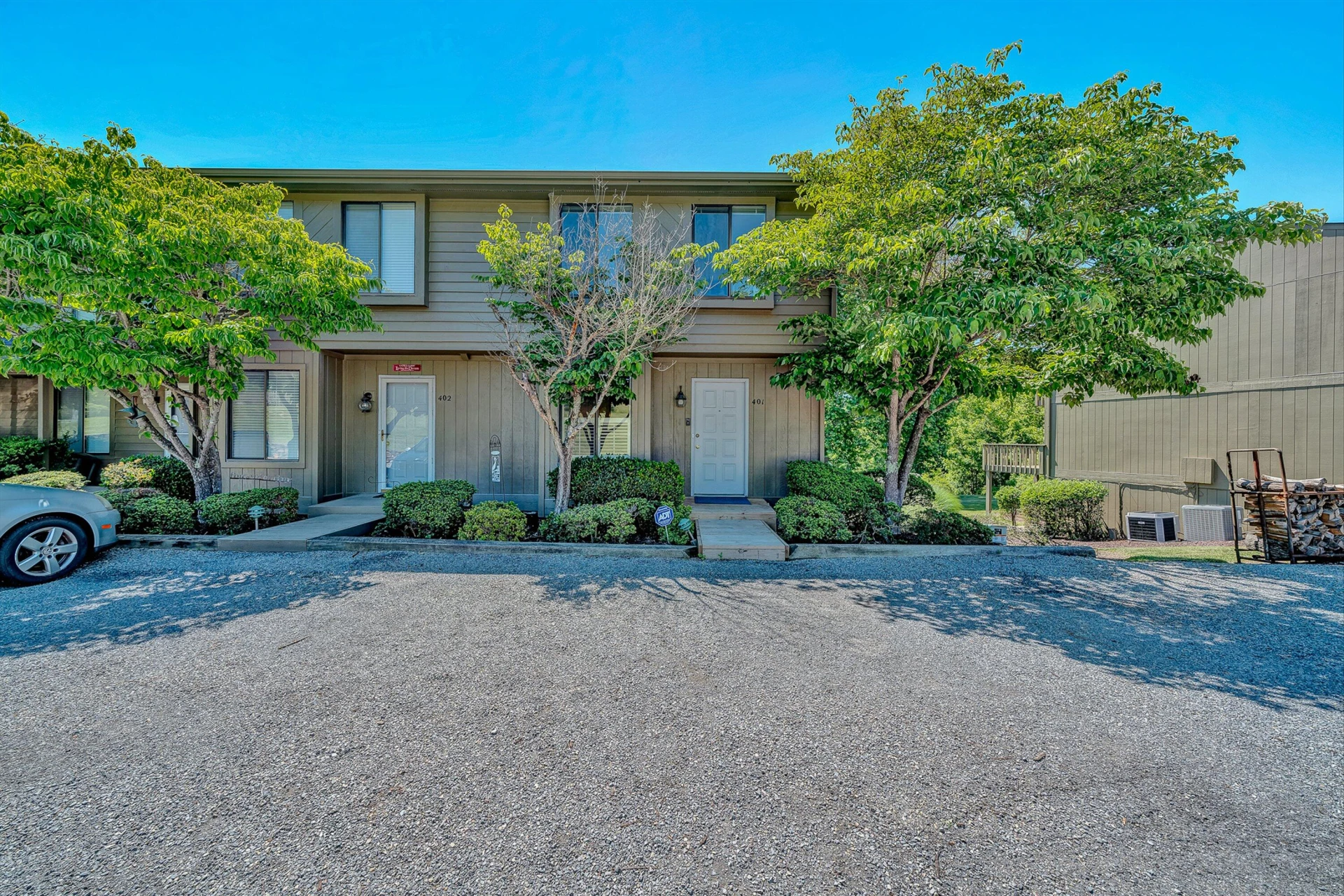401 Harbor Ridge DR - Photo 2