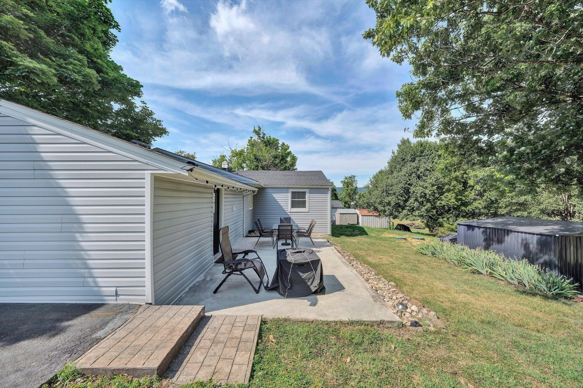 145 Amsterdam RD - Photo 25