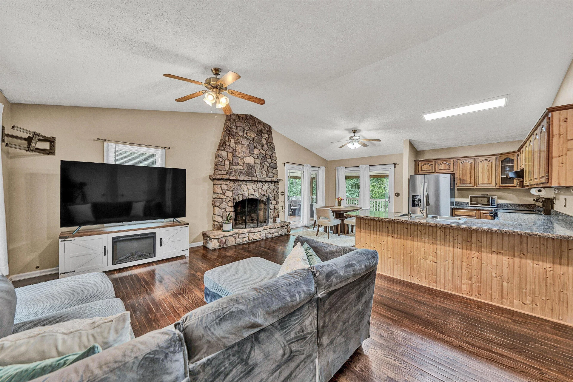 190 Brookrun DR - Photo 9