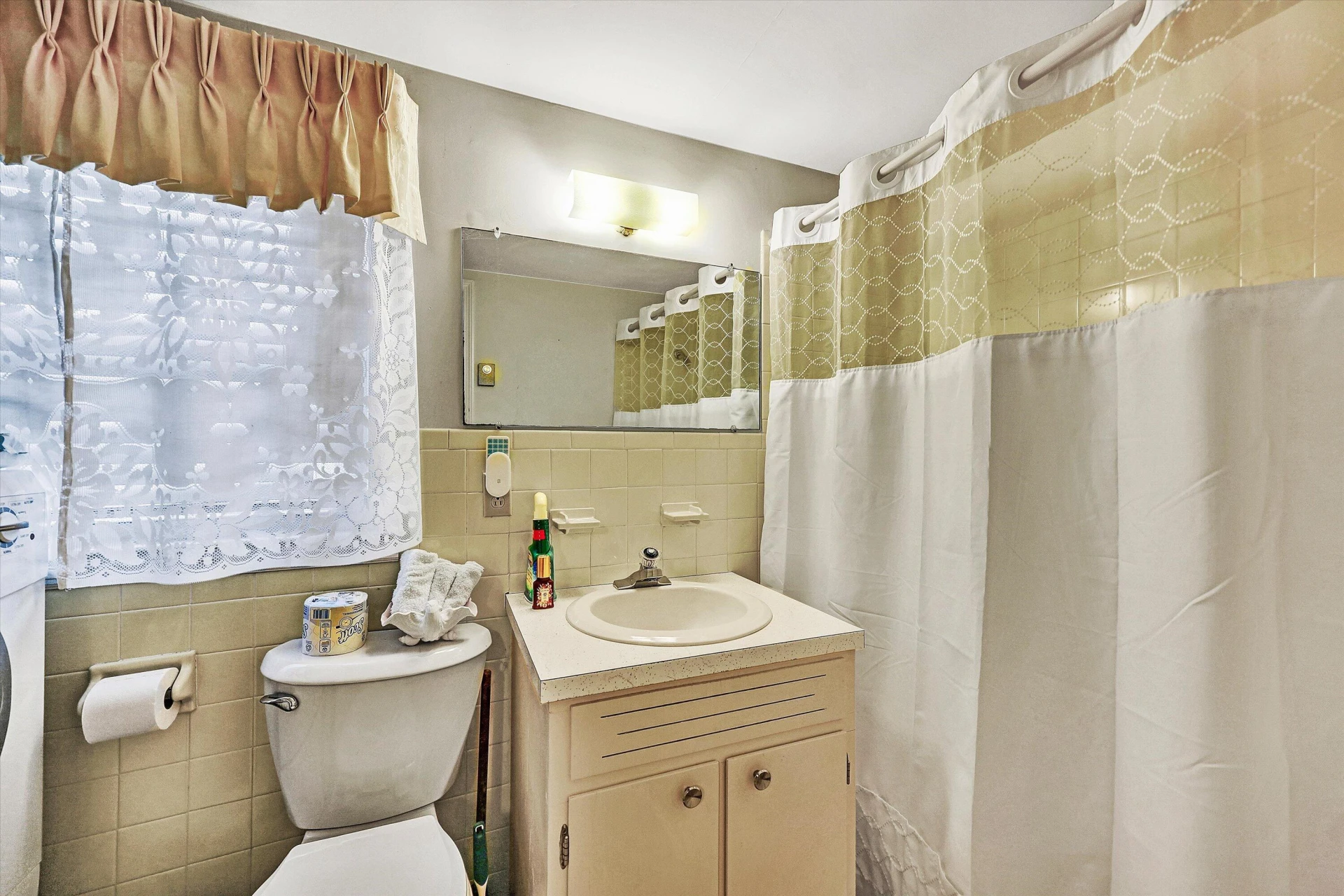 225 HILLCREST DR - Photo 21