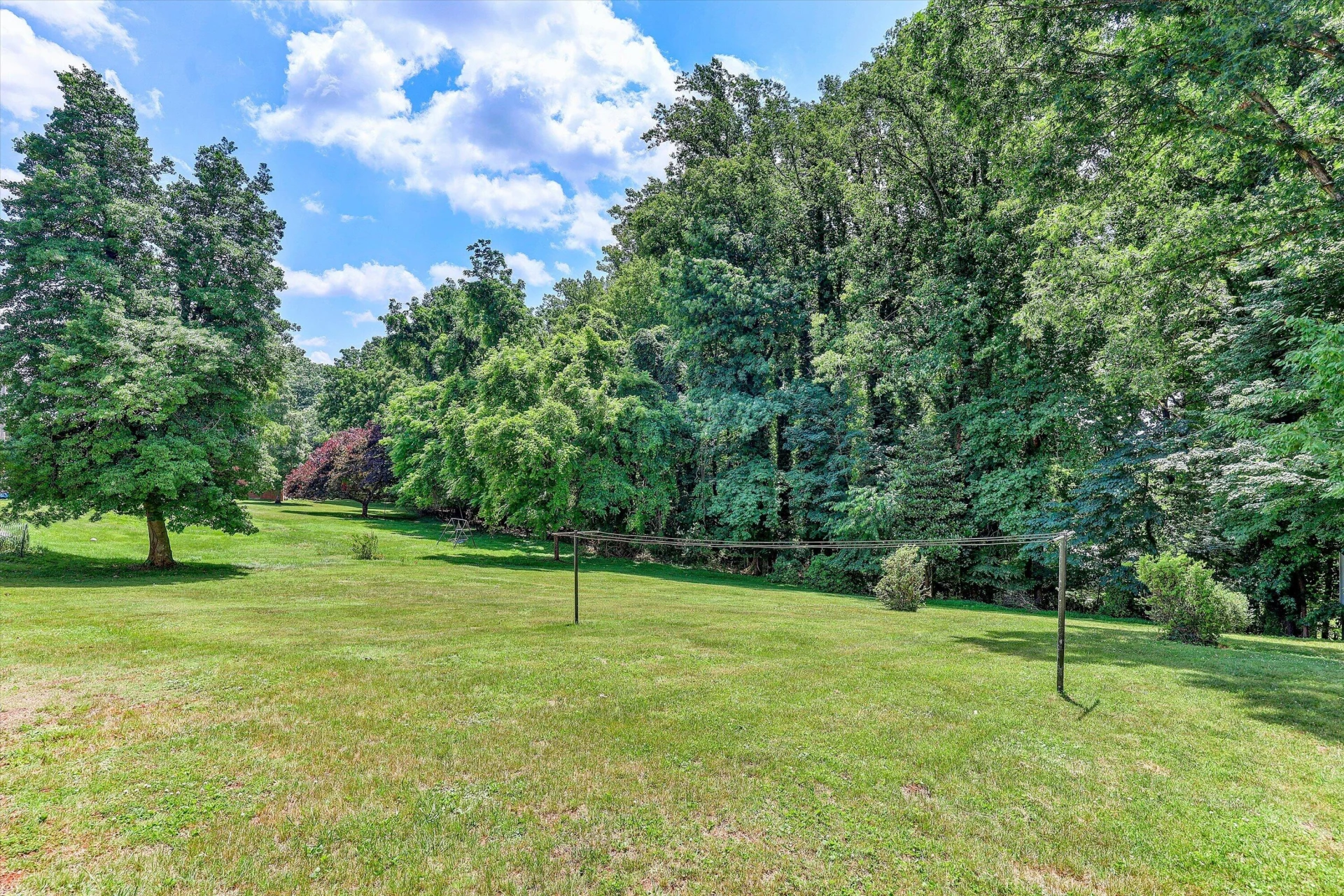 225 HILLCREST DR - Photo 45