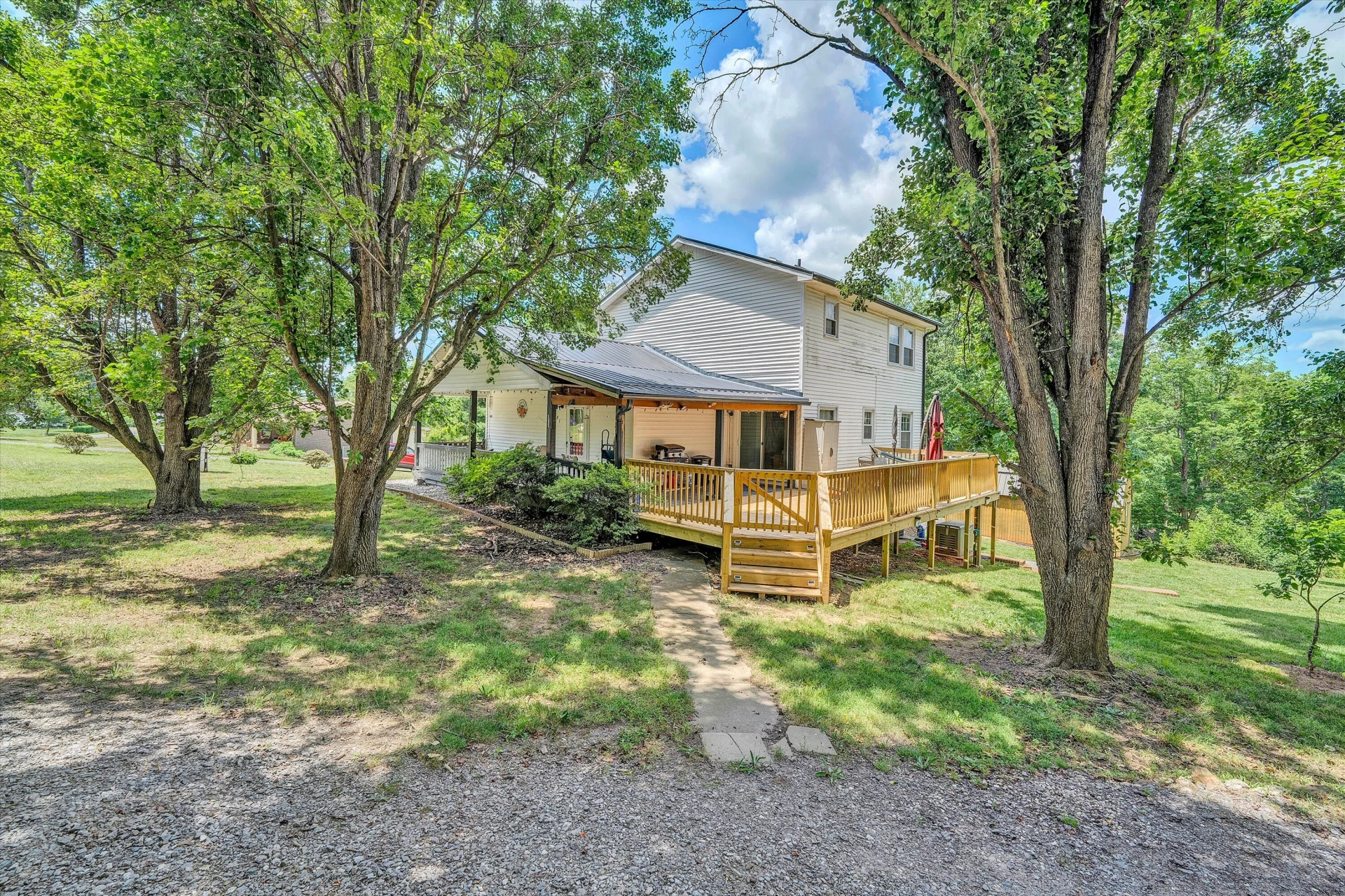 281 Cherokee Hills RD - Photo 30