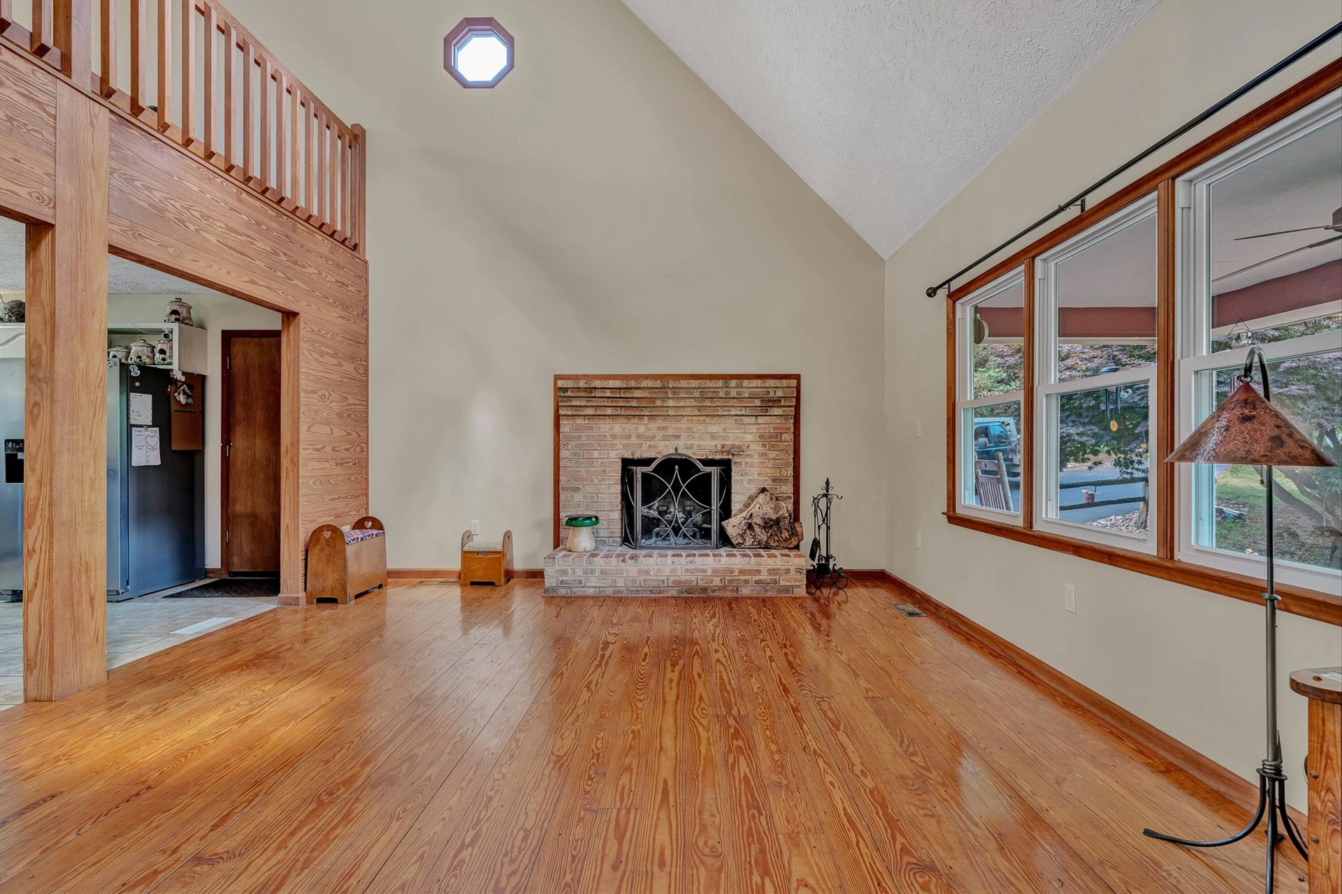 335 DAYTONA DR - Photo 10