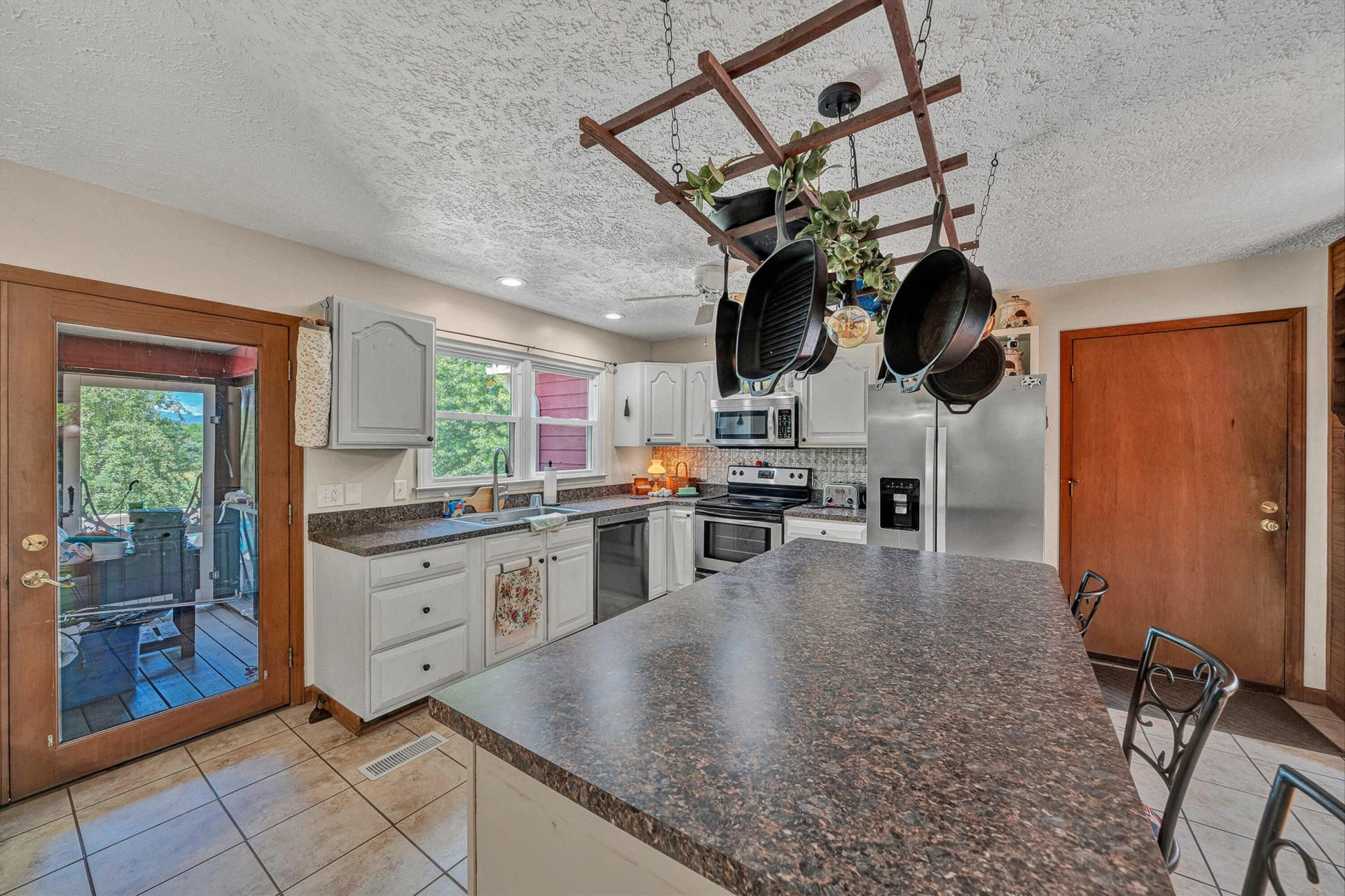 335 DAYTONA DR - Photo 13