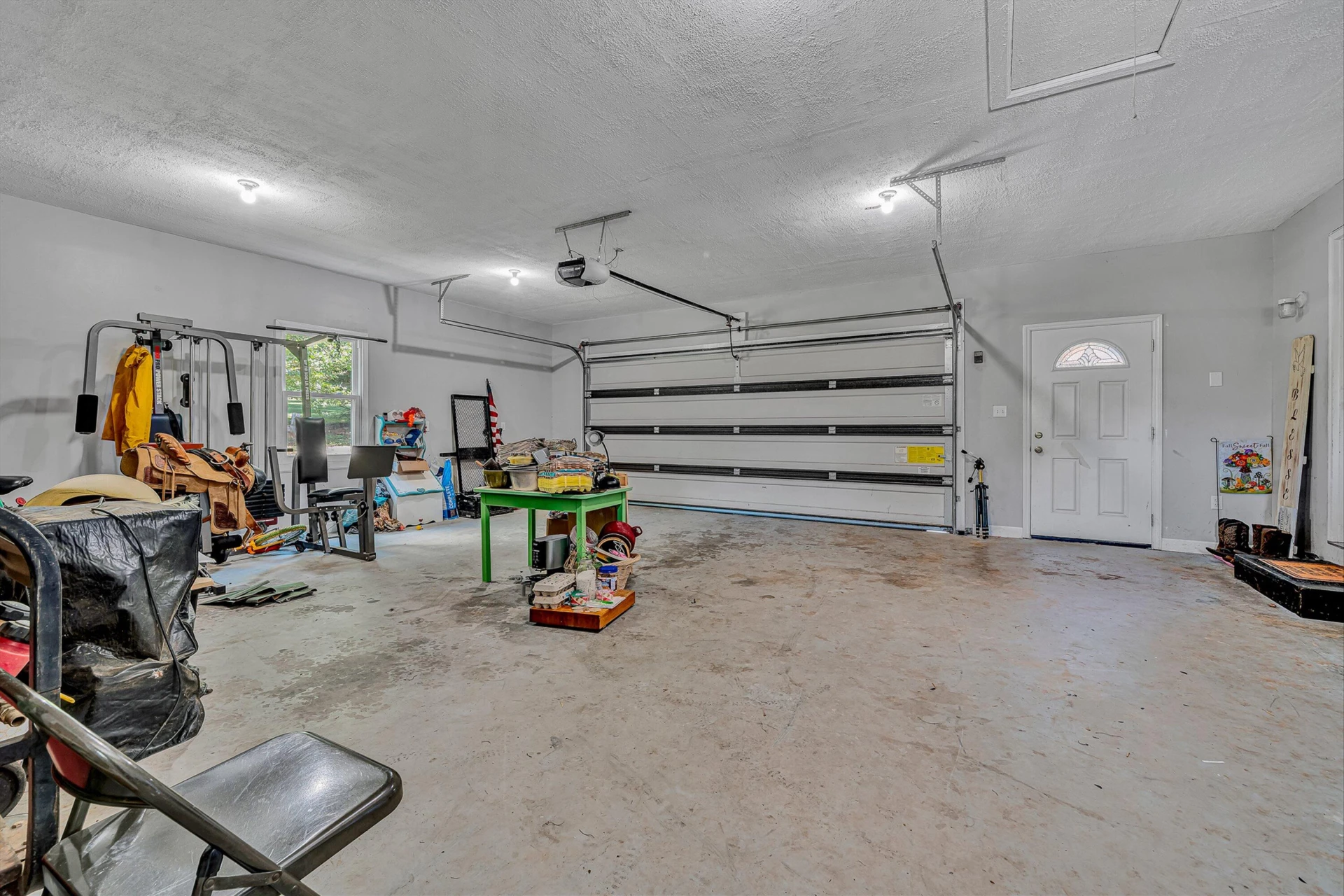 335 DAYTONA DR - Photo 32