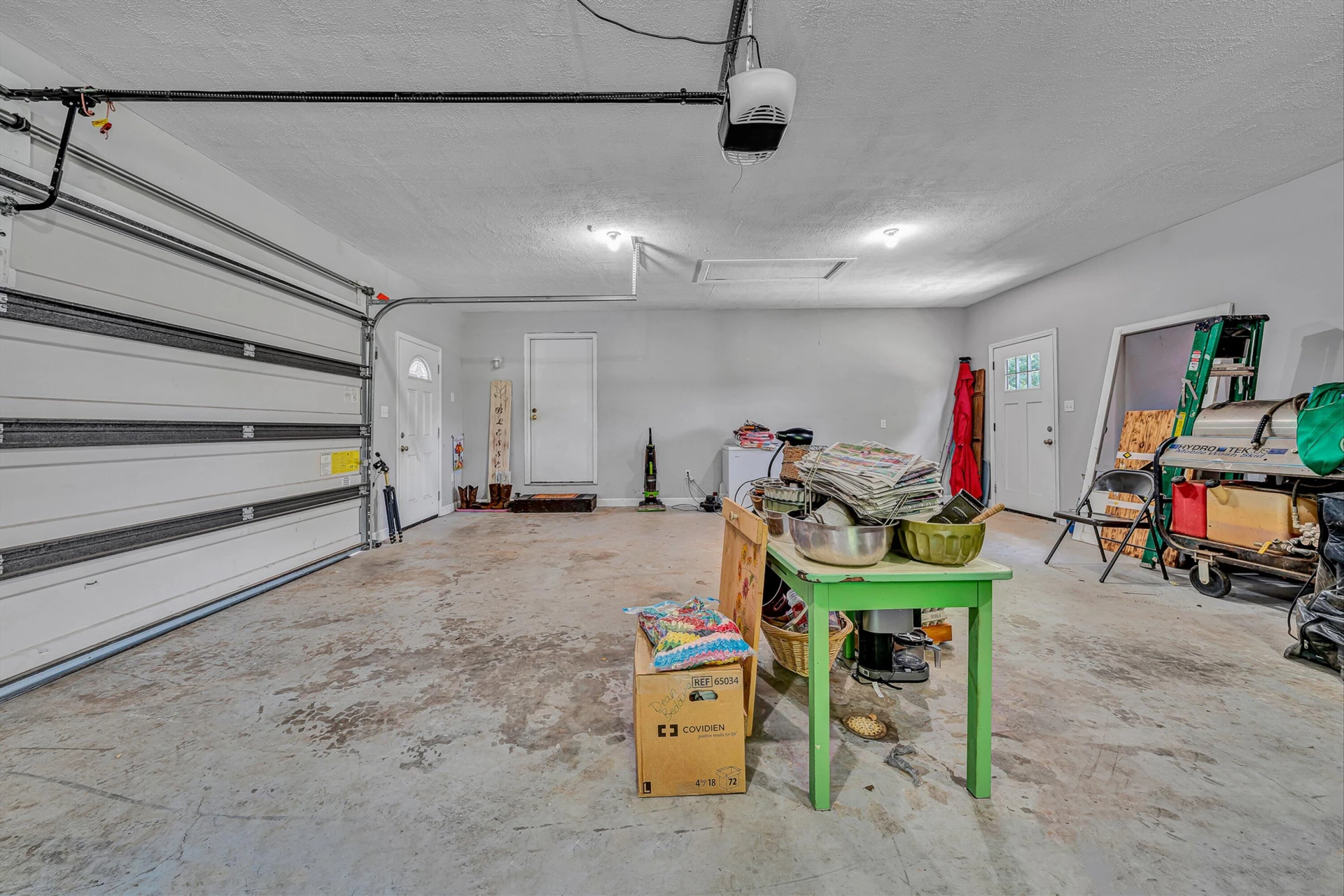335 DAYTONA DR - Photo 33