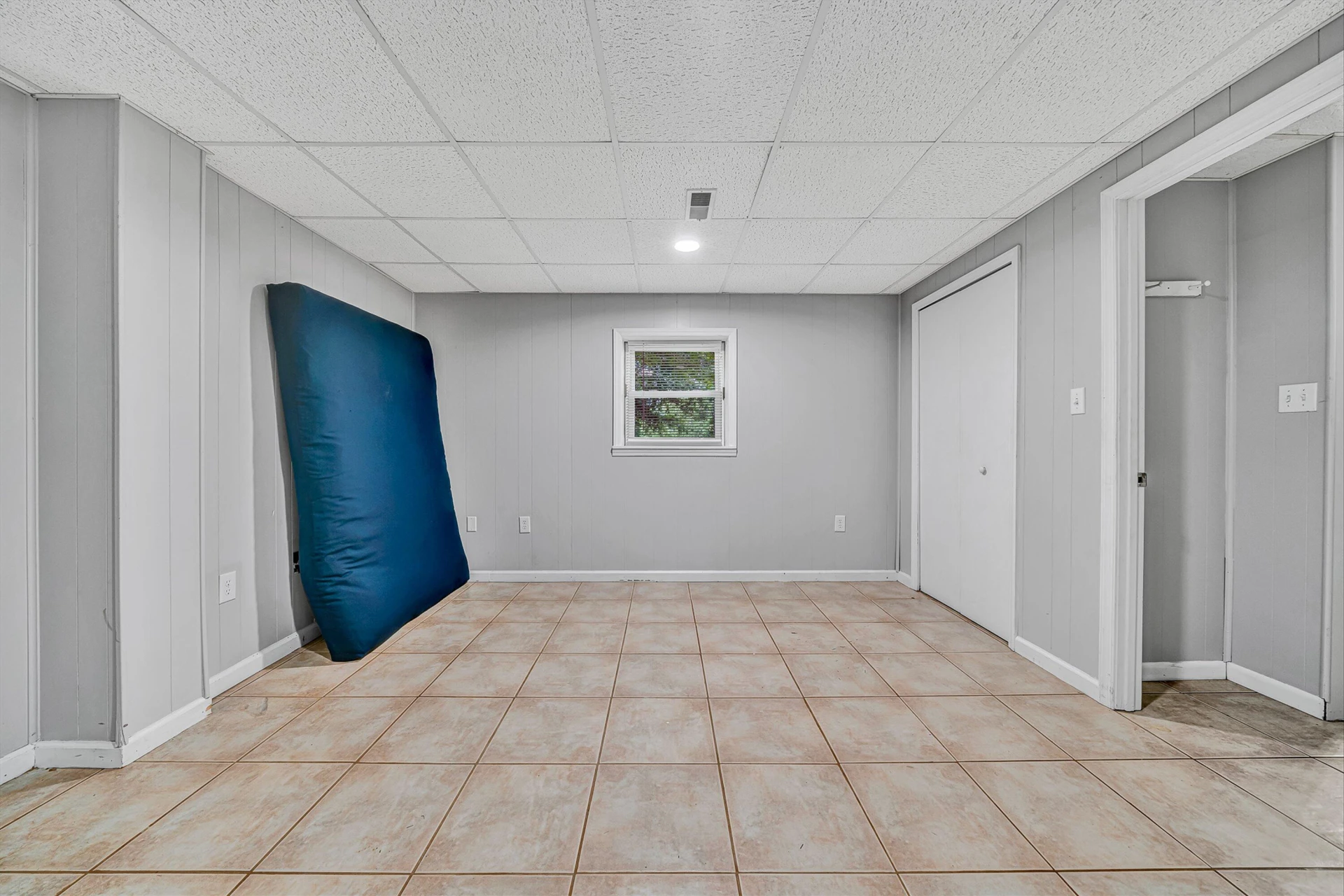 335 DAYTONA DR - Photo 35
