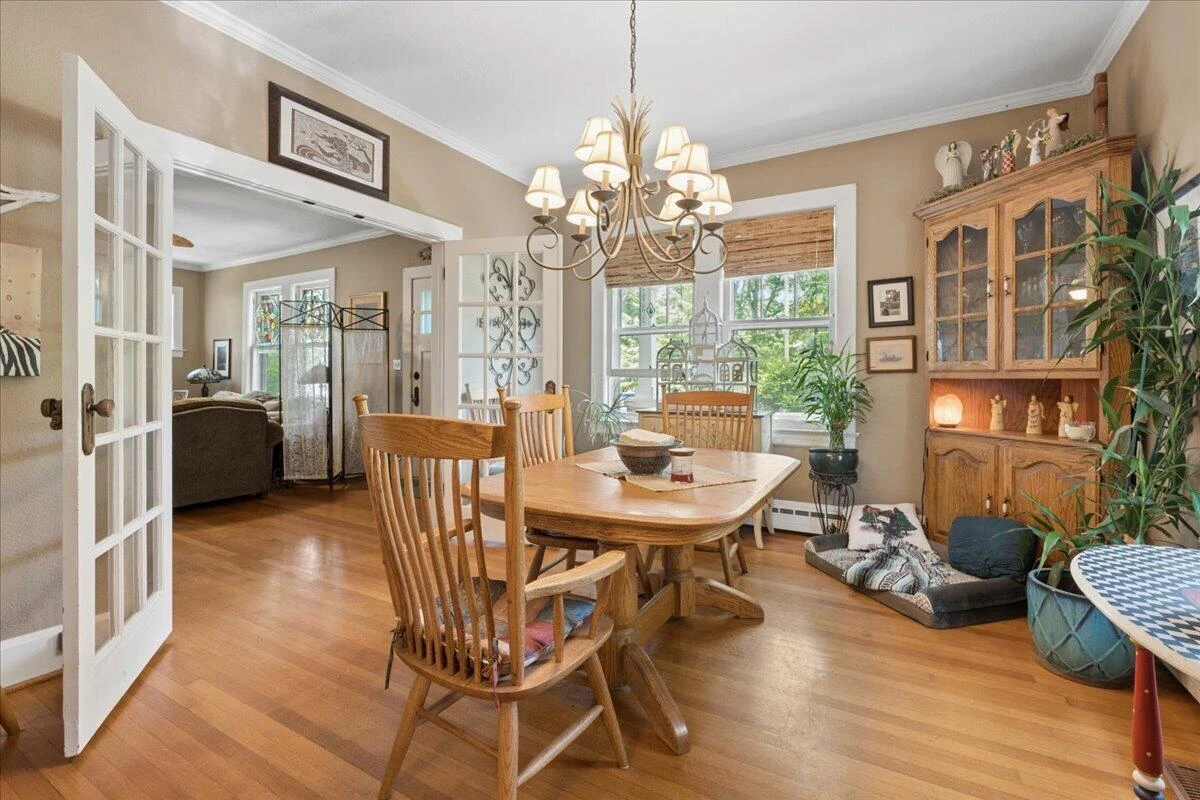 984 Ashland AVE - Photo 10