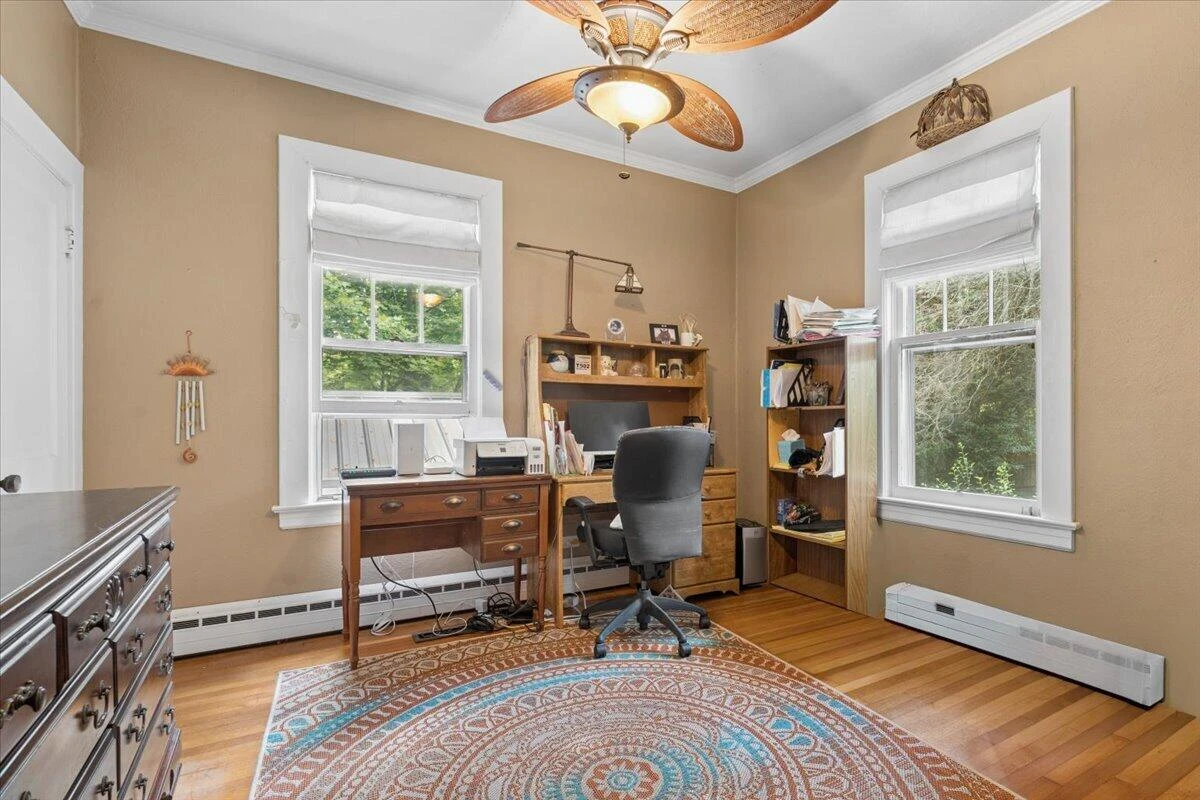 984 Ashland AVE - Photo 15