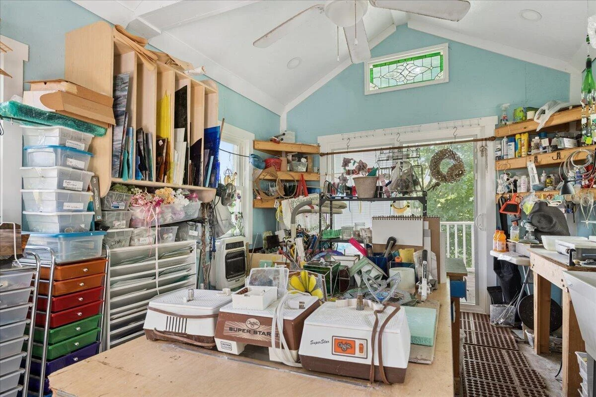 984 Ashland AVE - Photo 21
