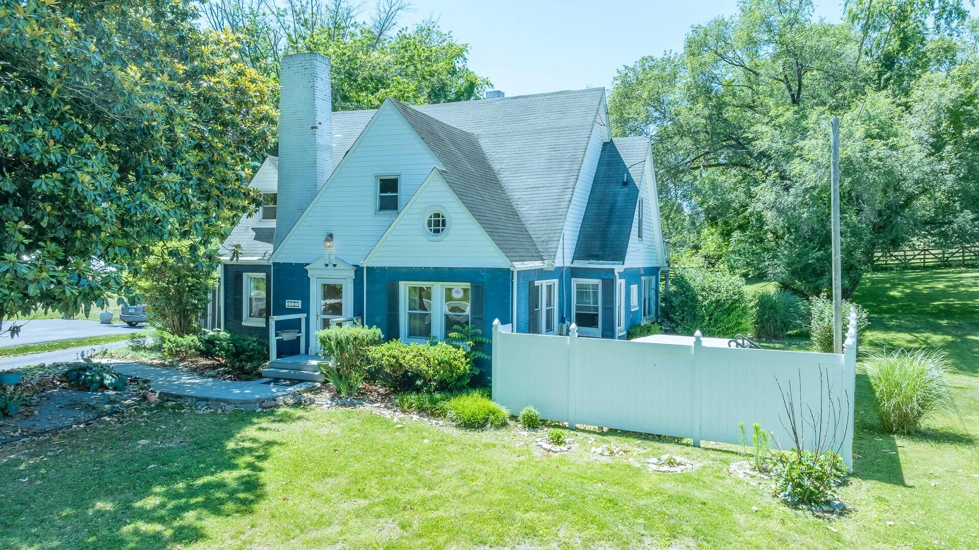 5599 Lee Hwy - Photo 2