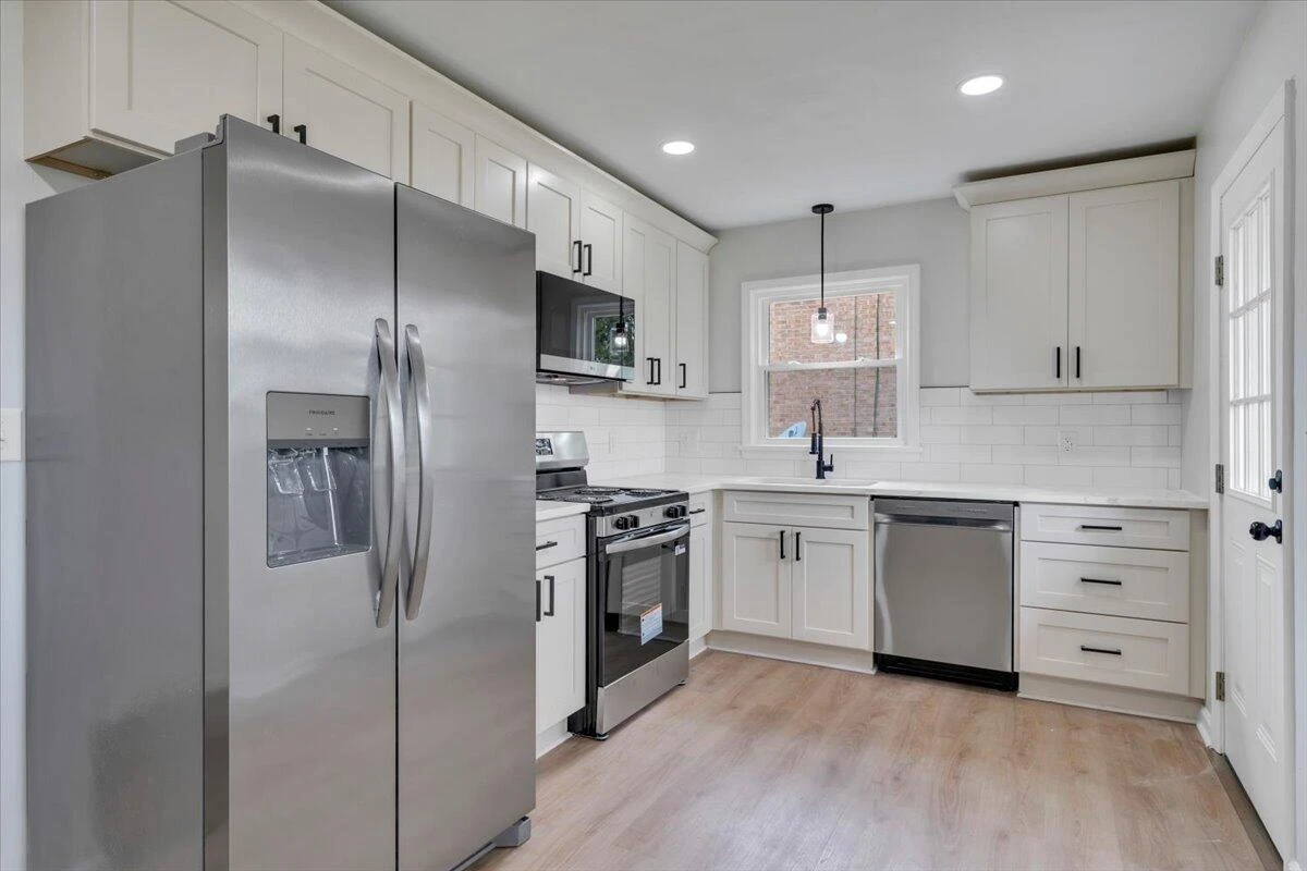 1415 Haydon ST - Photo 11