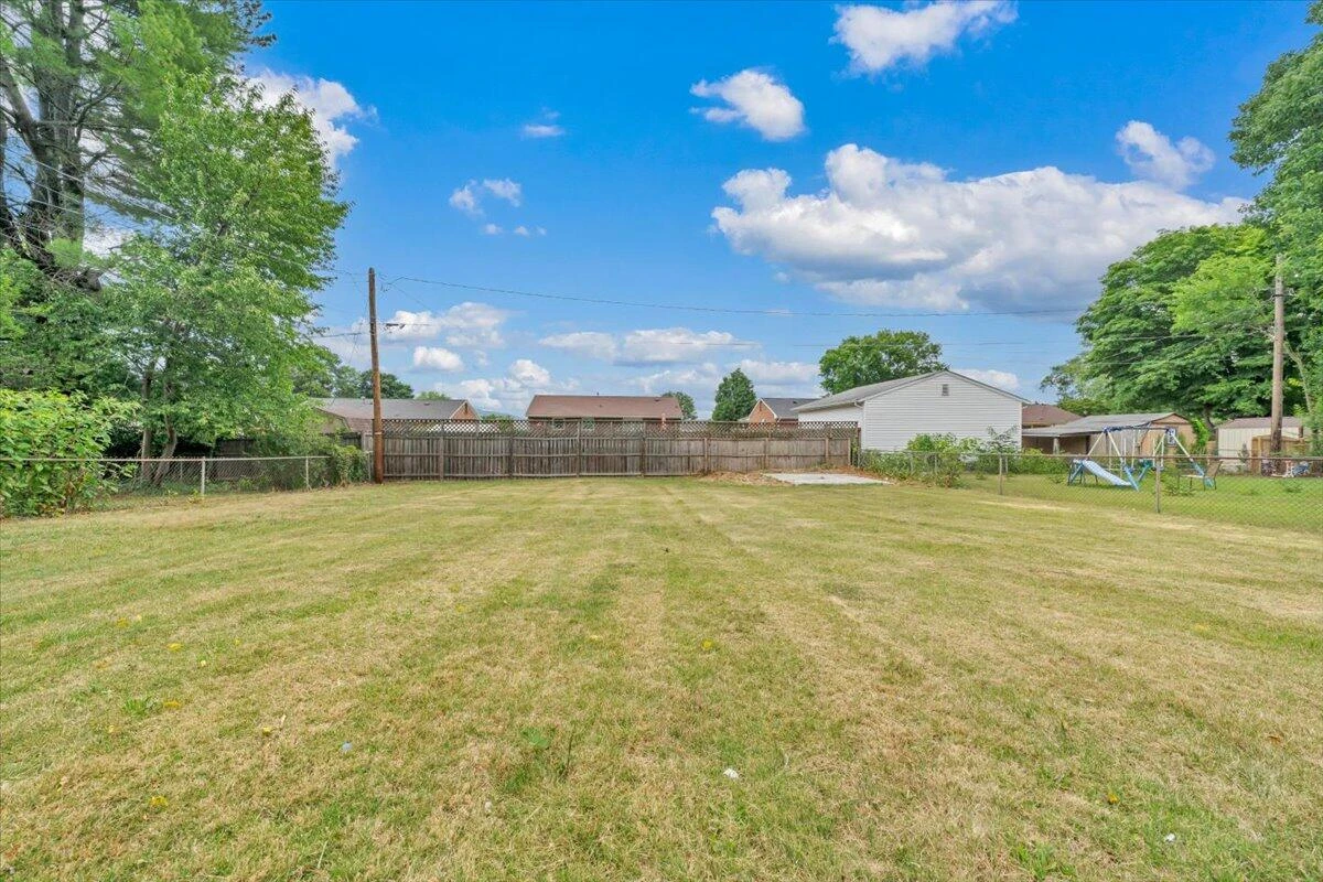 1415 Haydon ST - Photo 33