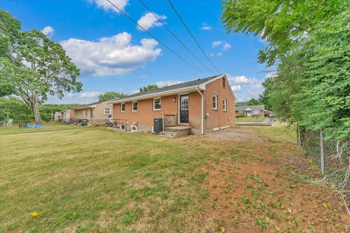 1415 Haydon ST - Photo 39