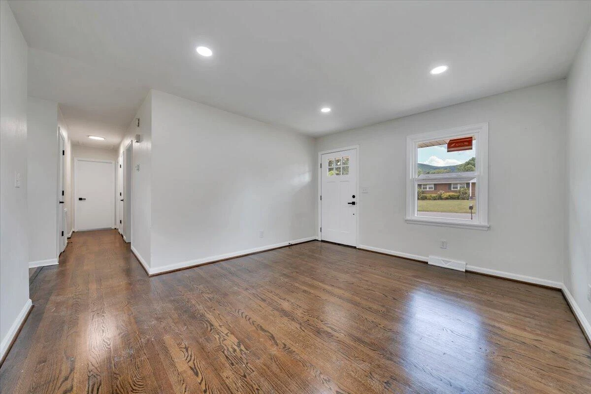 1415 Haydon ST - Photo 8