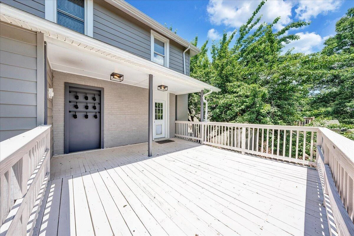 2622 Tillett RD SW - Photo 6