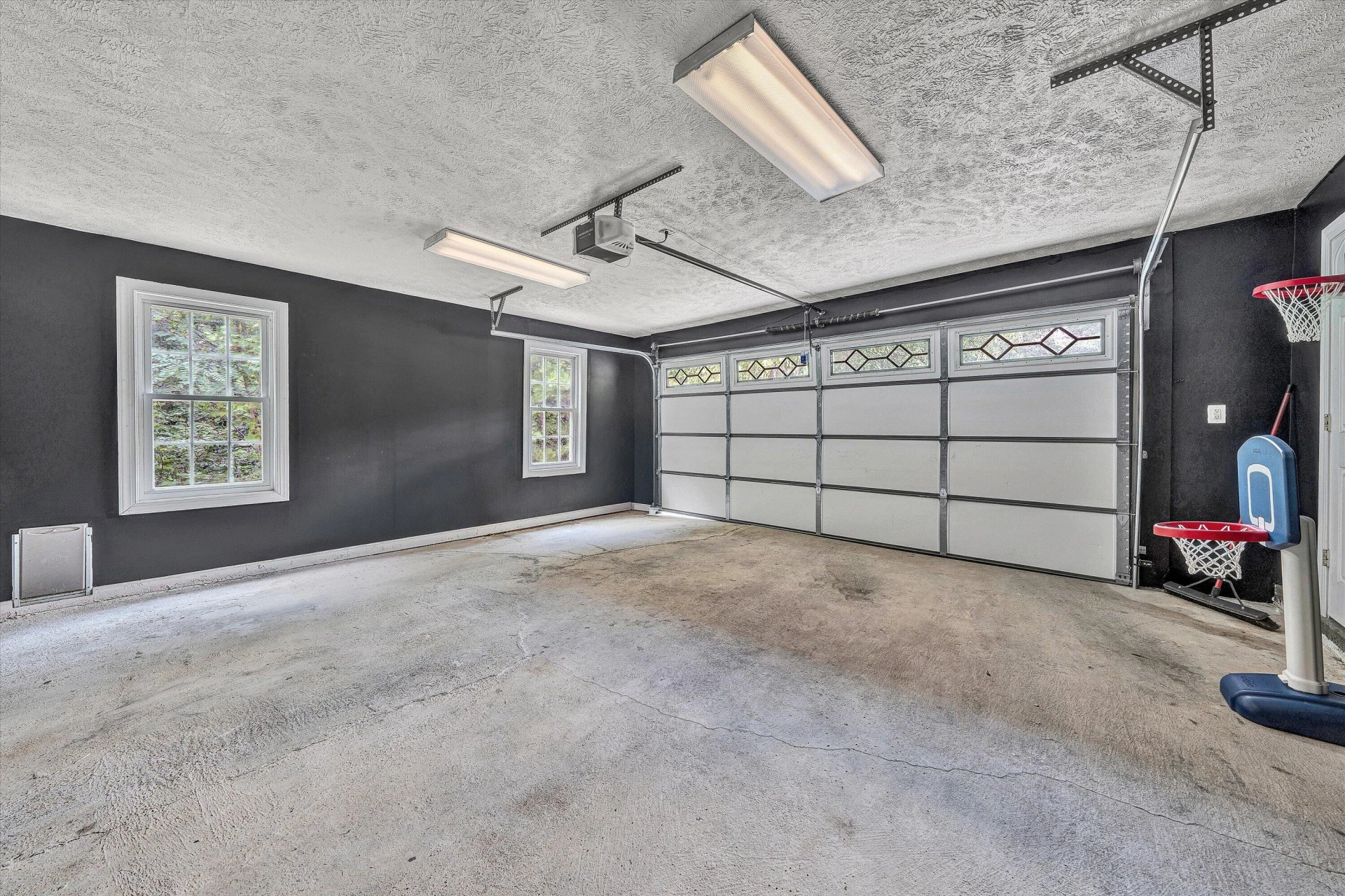 3075 Creekside DR - Photo 30