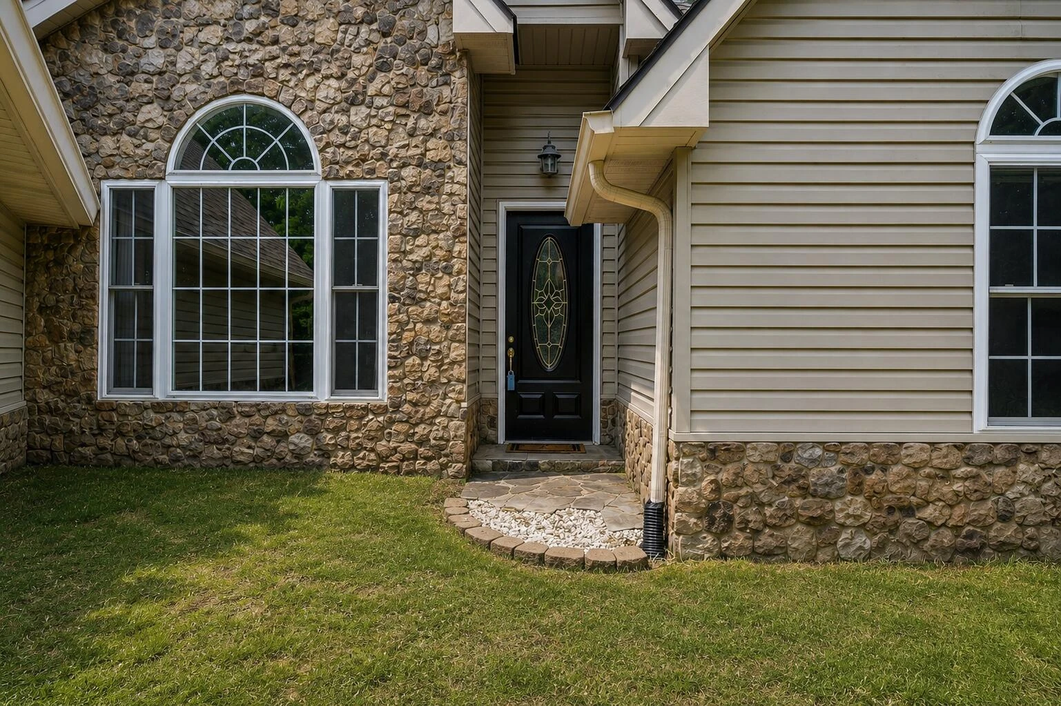 3075 Creekside DR - Photo 7