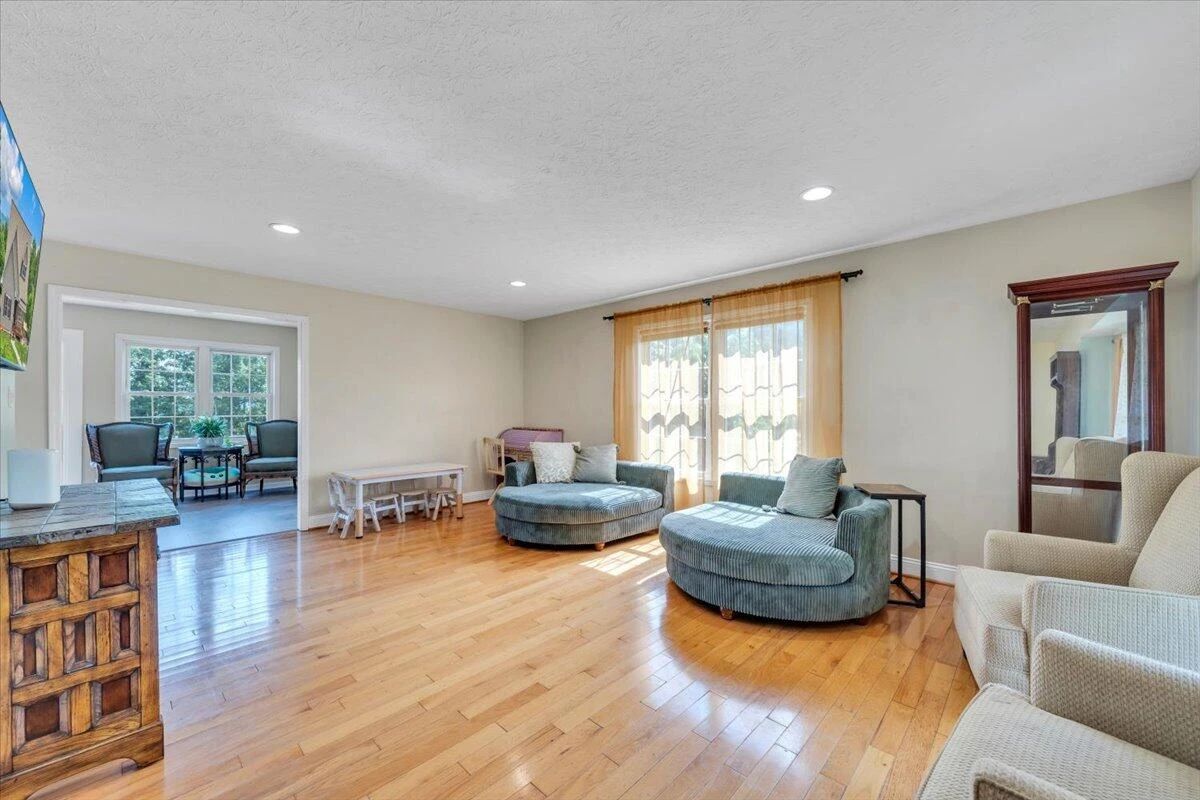 20 Wood Ridge DR - Photo 6