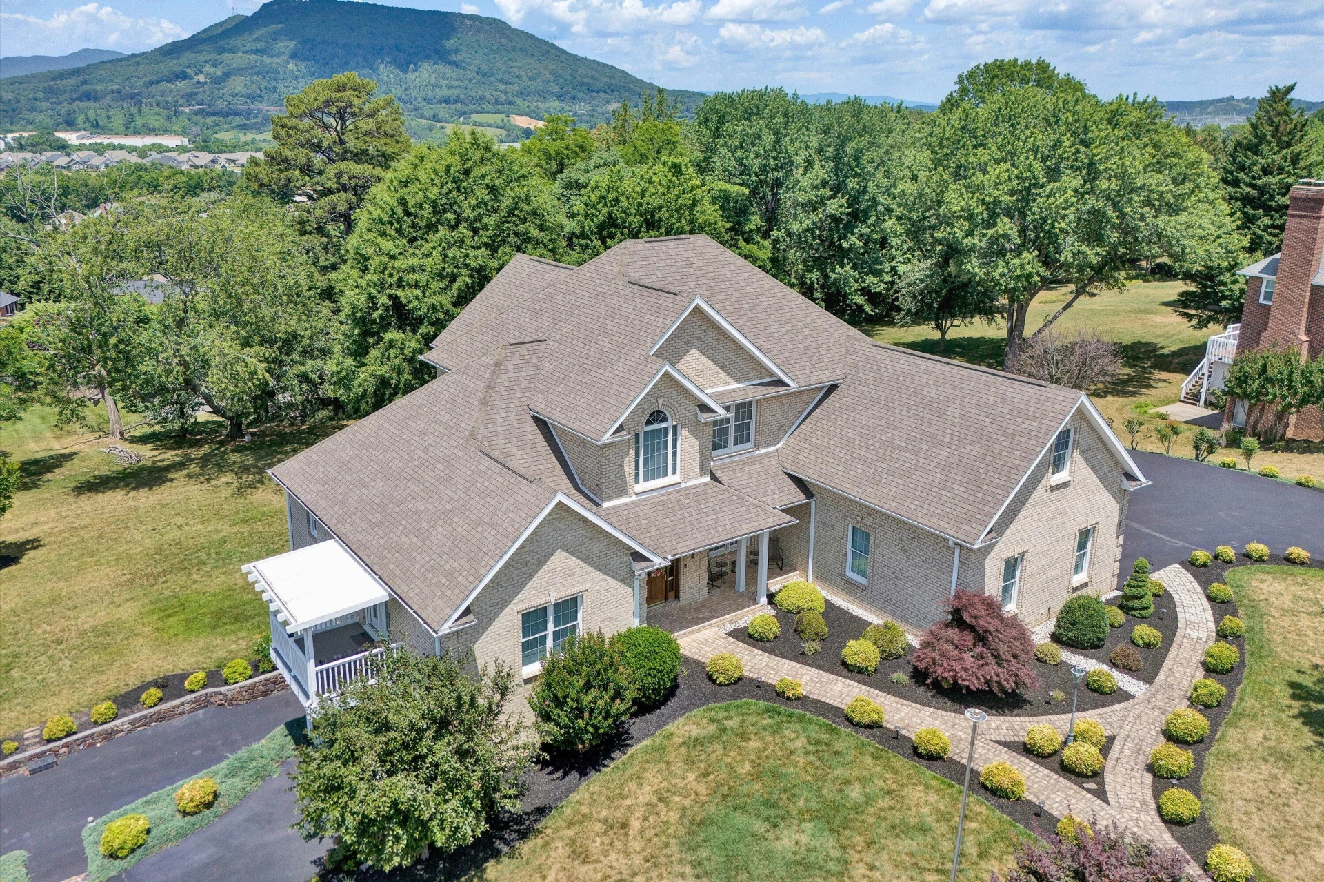 134 Stoneybrook RD - Photo 3