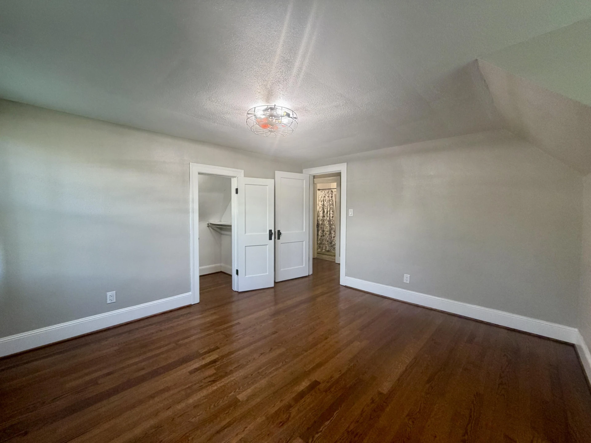 2901 Riverside DR - Photo 36