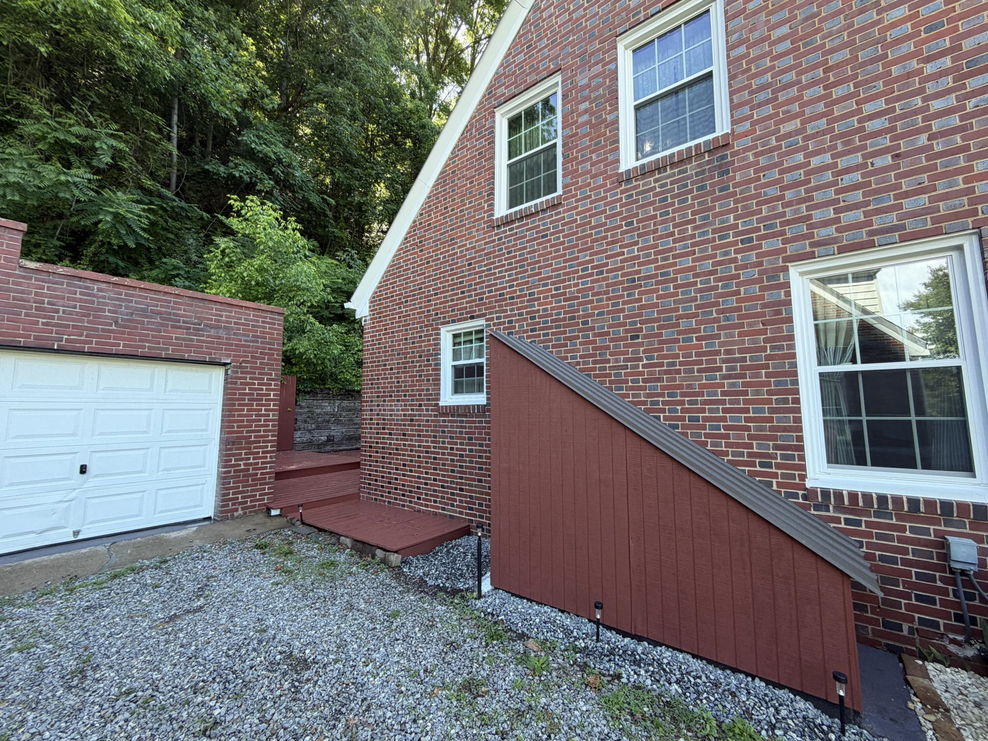2901 Riverside DR - Photo 39