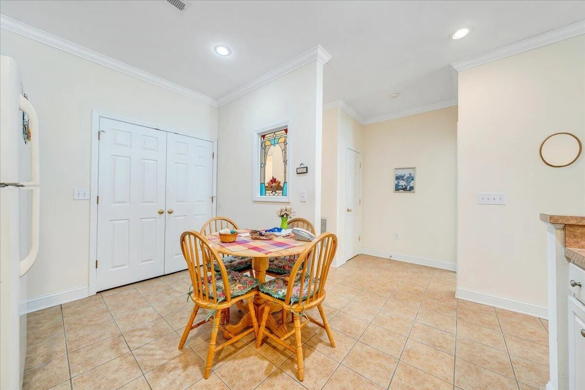 73 Cypress CT - Photo 7