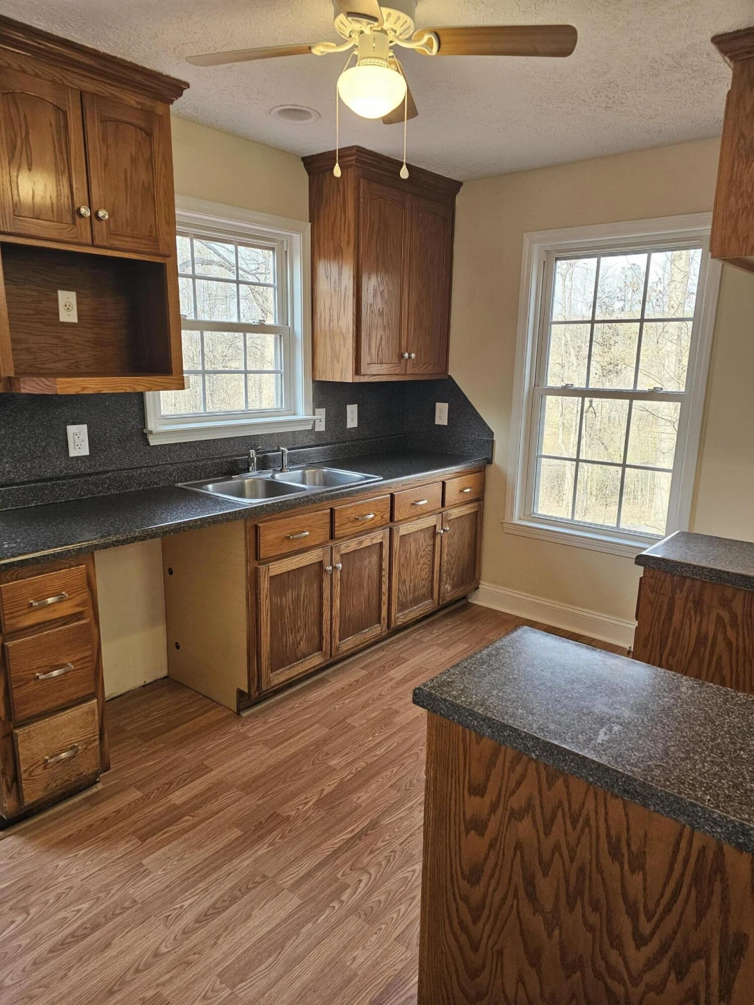 21 Berkeley LN - Photo 14