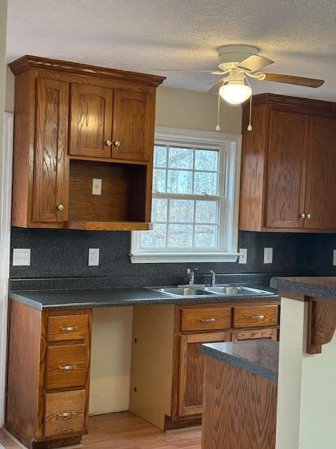 21 Berkeley LN - Photo 16