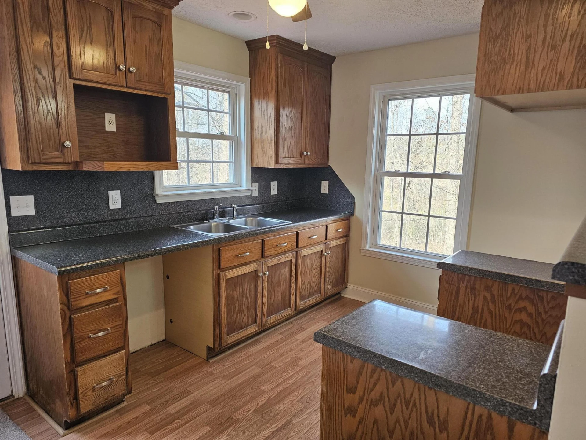 21 Berkeley LN - Photo 18