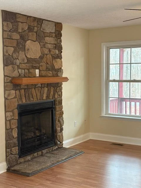 21 Berkeley LN - Photo 7