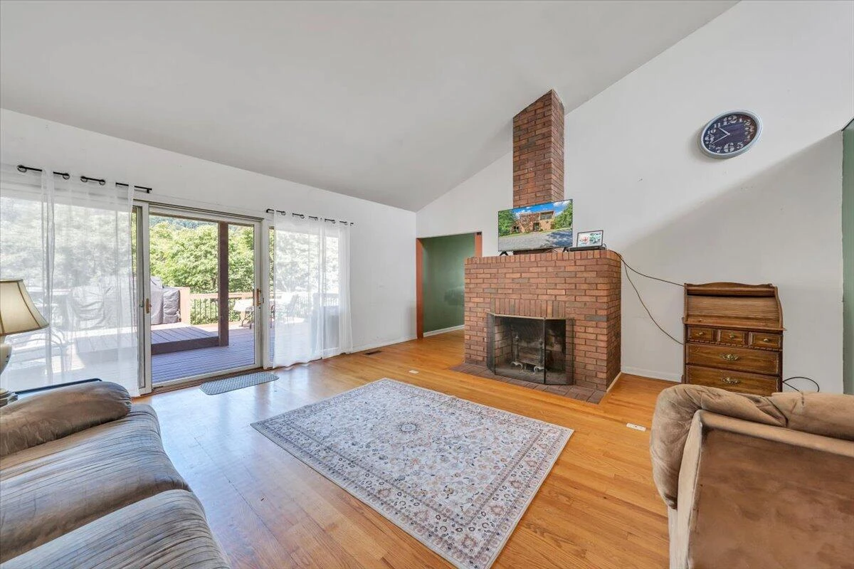 180 Daleview DR - Photo 13