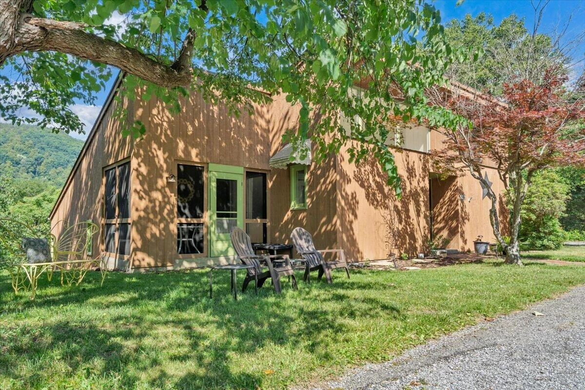 180 Daleview DR - Photo 37
