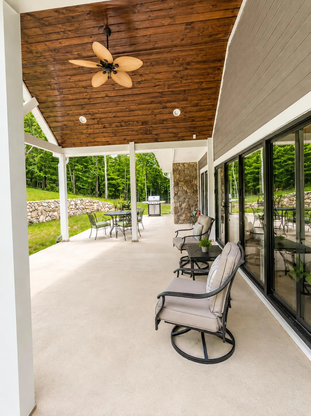 1206 Terrace DR - Photo 9