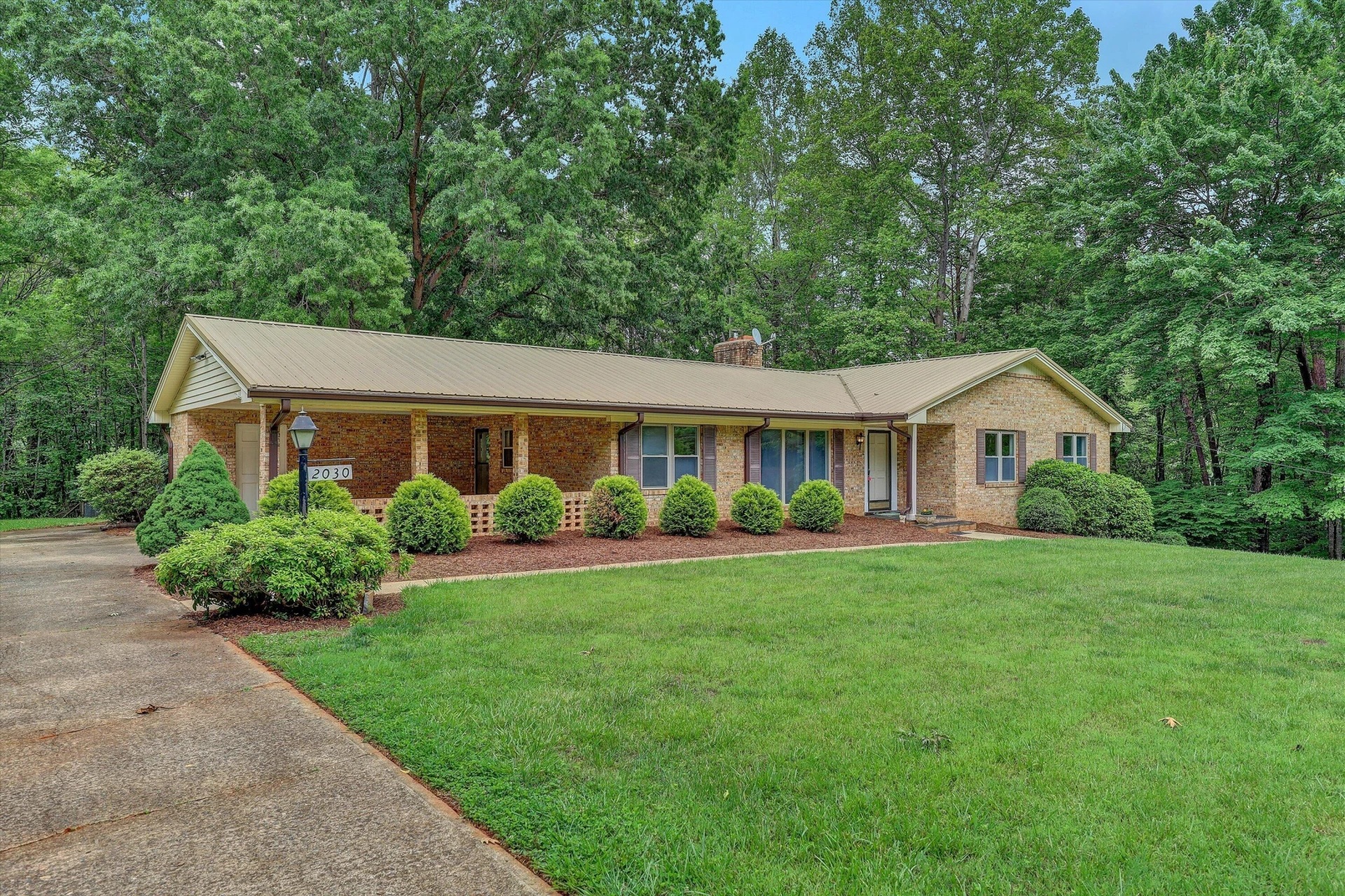 2030 Mount Olivet RD - Photo 3