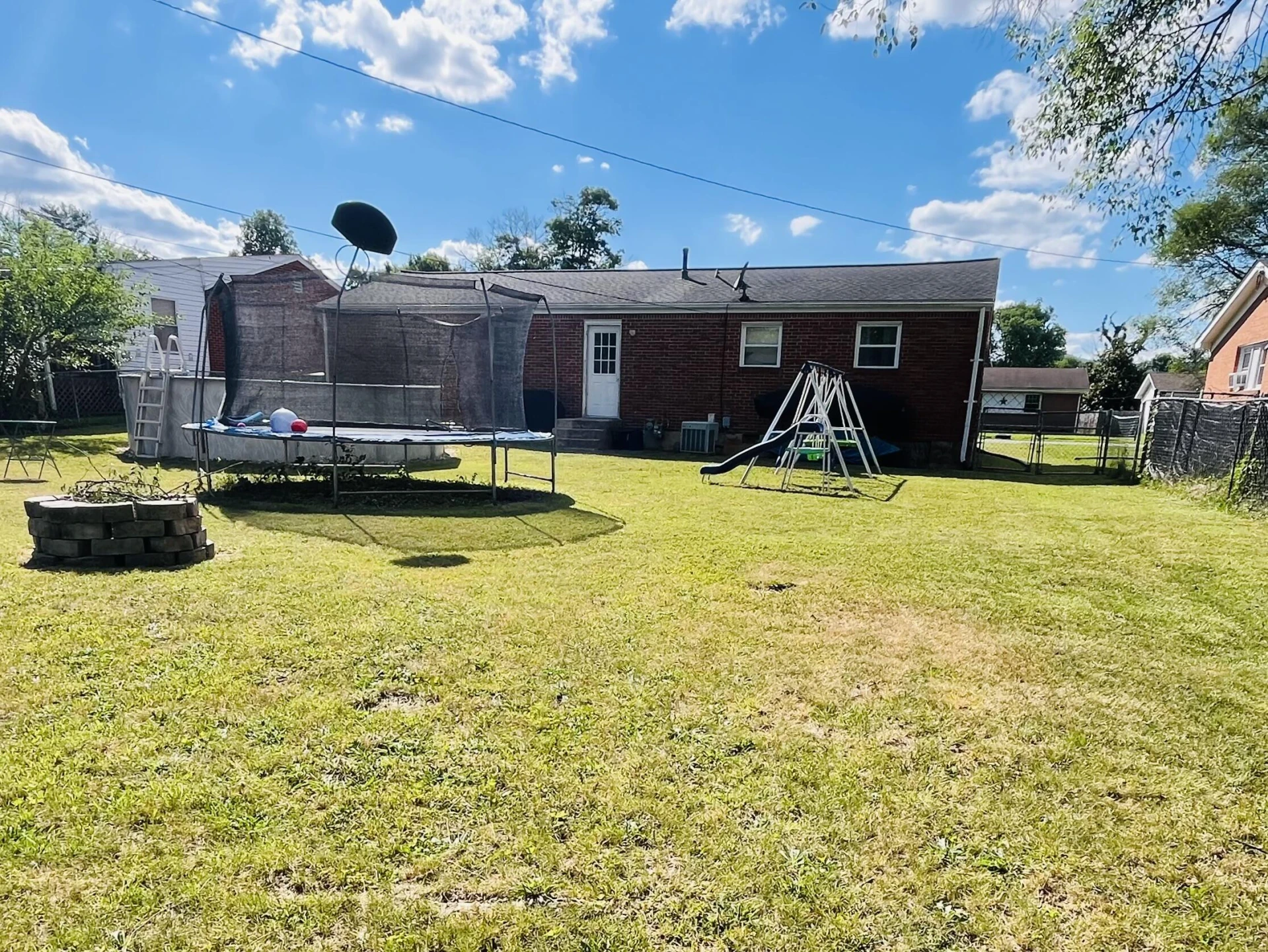 121 Tampa DR - Photo 17