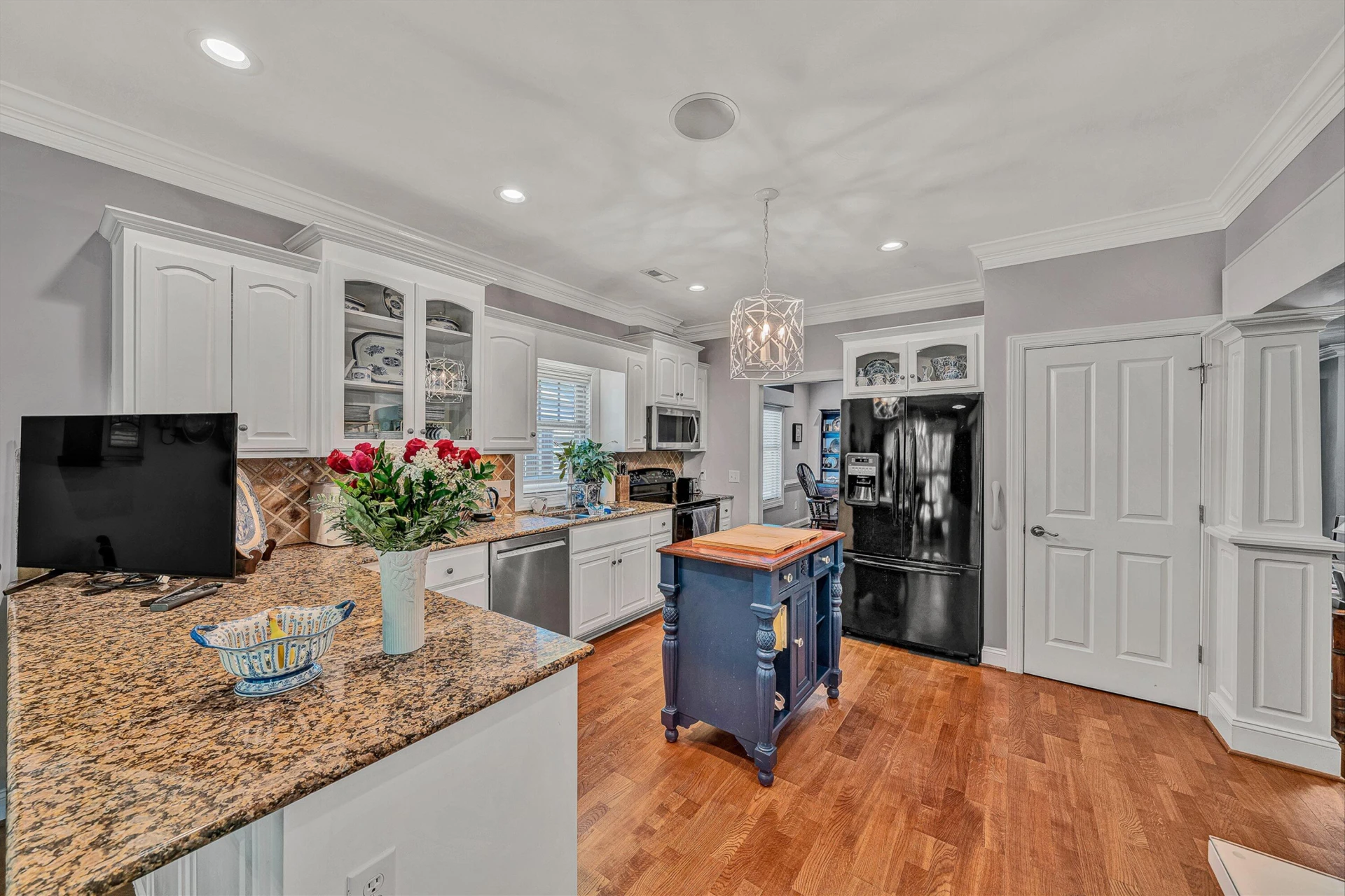 7102 Linn Cove CT - Photo 23