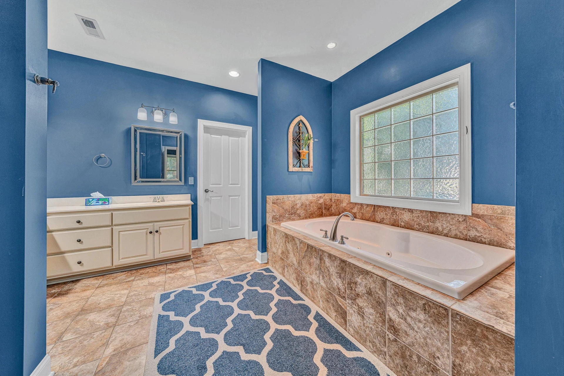 7102 Linn Cove CT - Photo 30