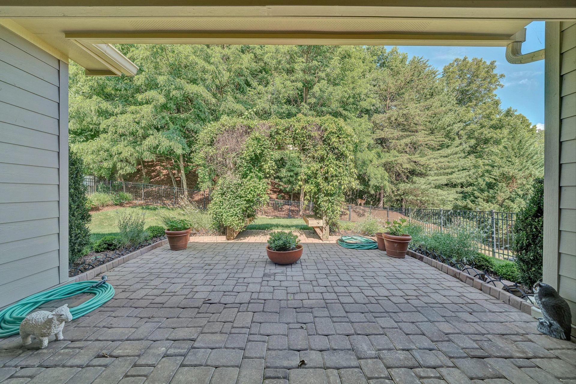 7102 Linn Cove CT - Photo 36