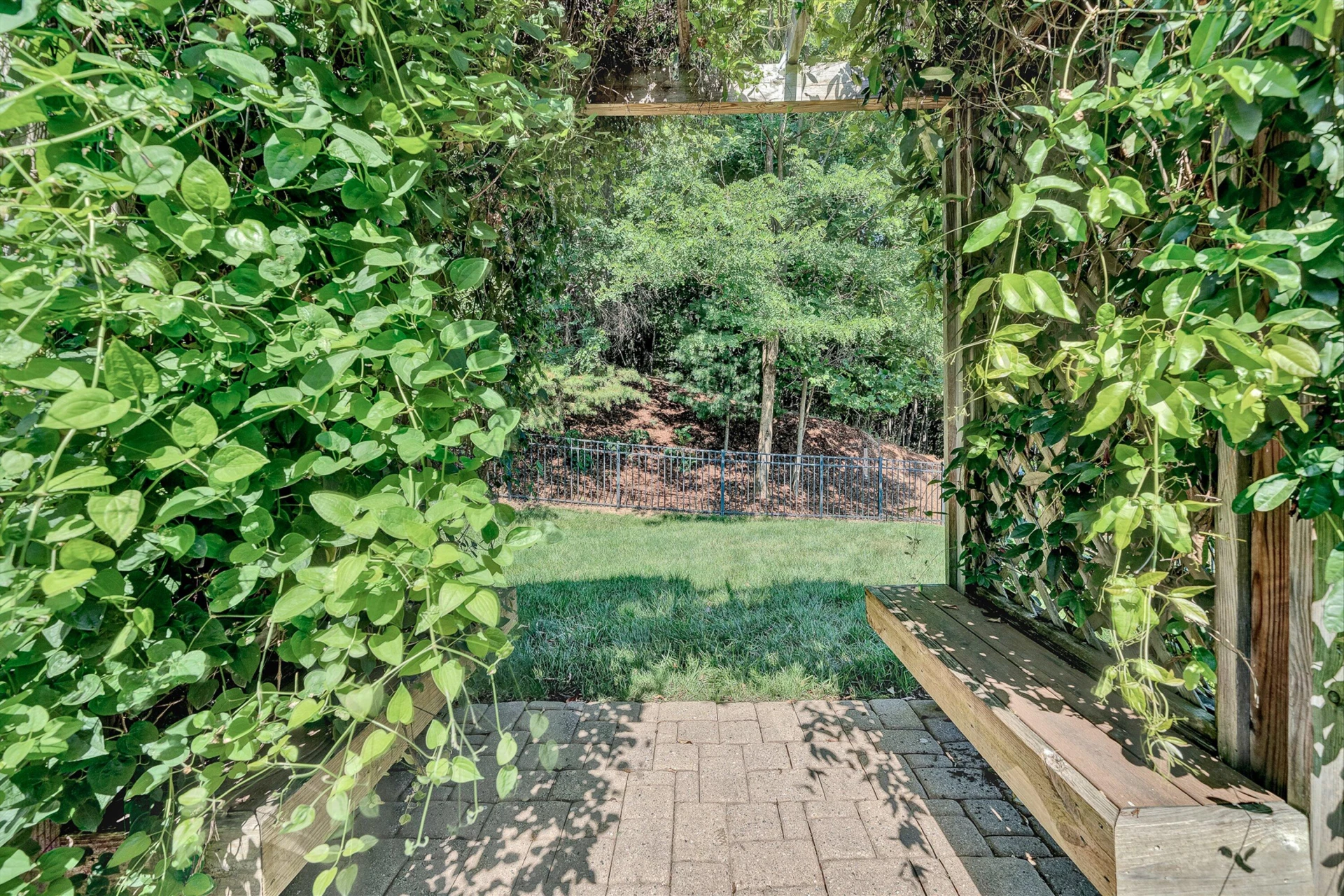 7102 Linn Cove CT - Photo 37
