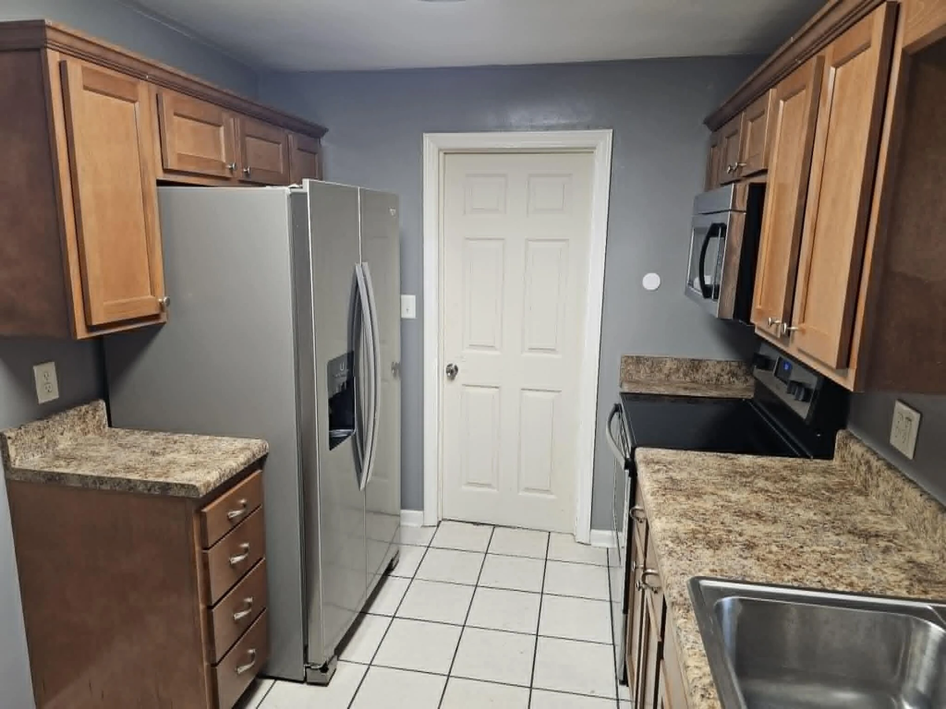2702 NW Avalon AVE NW - Photo 10