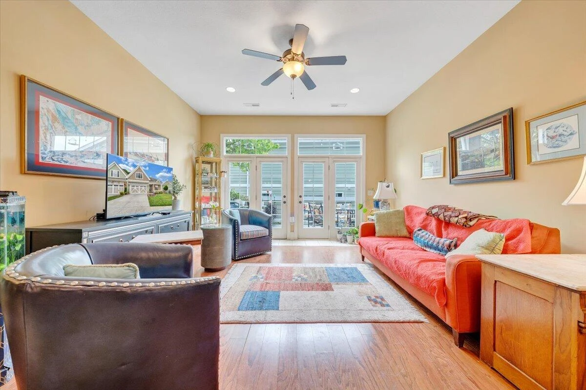 4923 Laryn LN - Photo 6