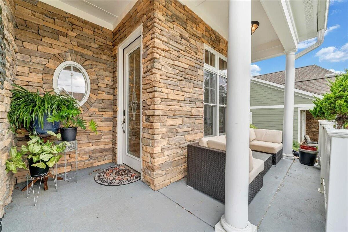 4923 Laryn LN - Photo 2
