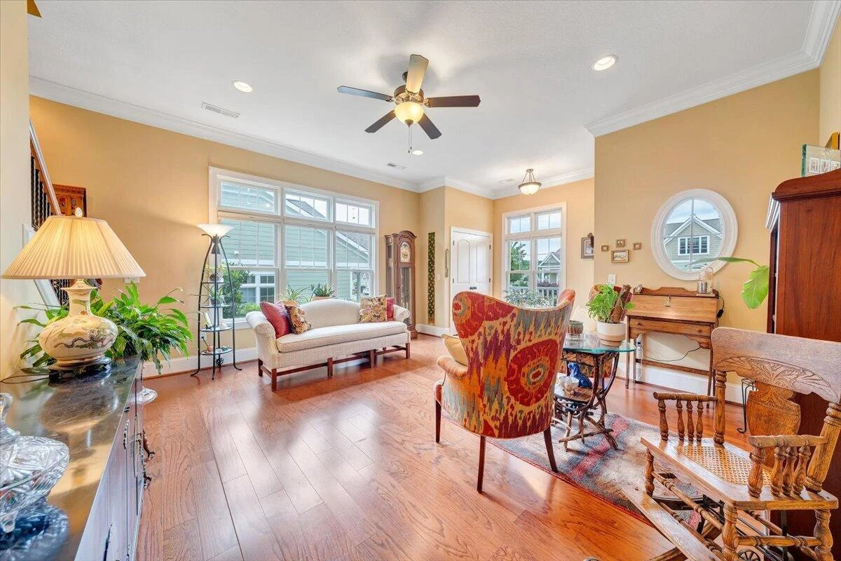 4923 Laryn LN - Photo 5