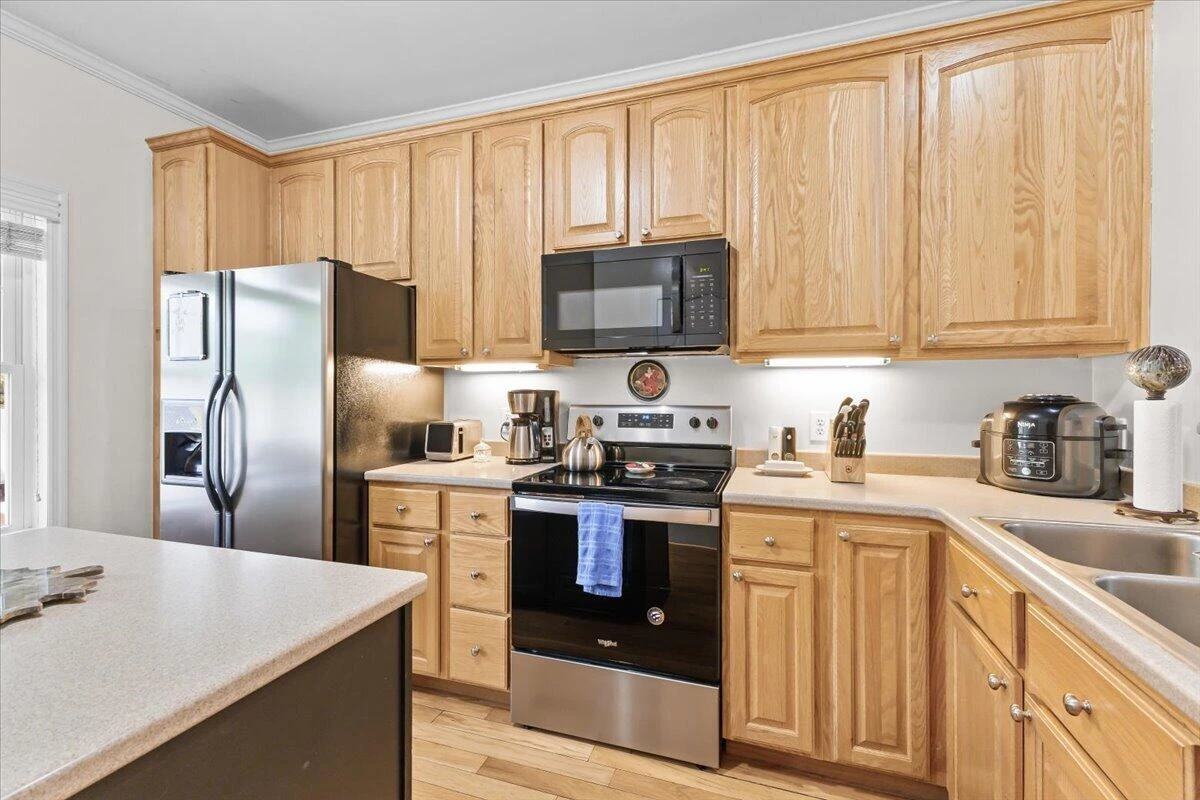 231 Mountain Cove DR ## A-2 - Photo 7