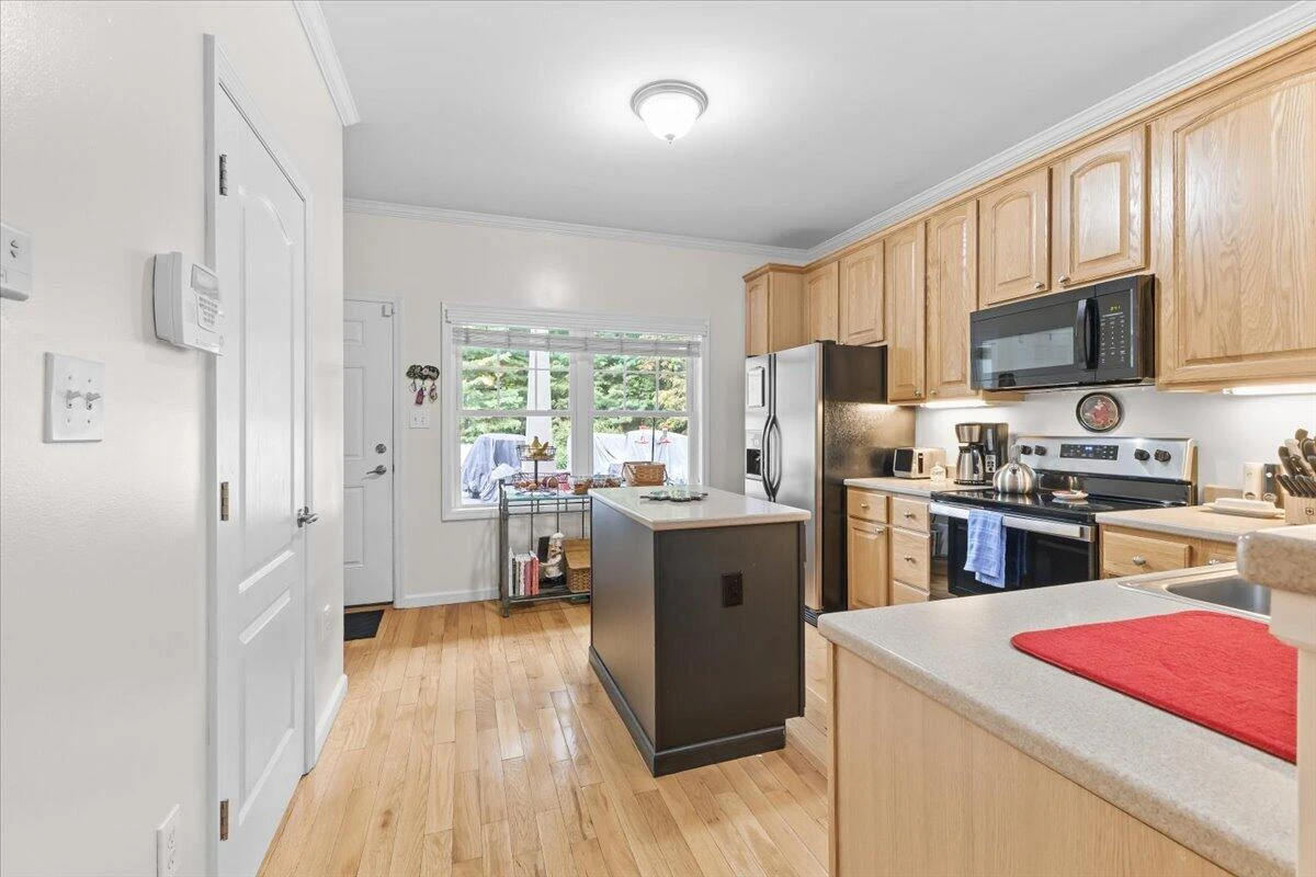 231 Mountain Cove DR ## A-2 - Photo 8