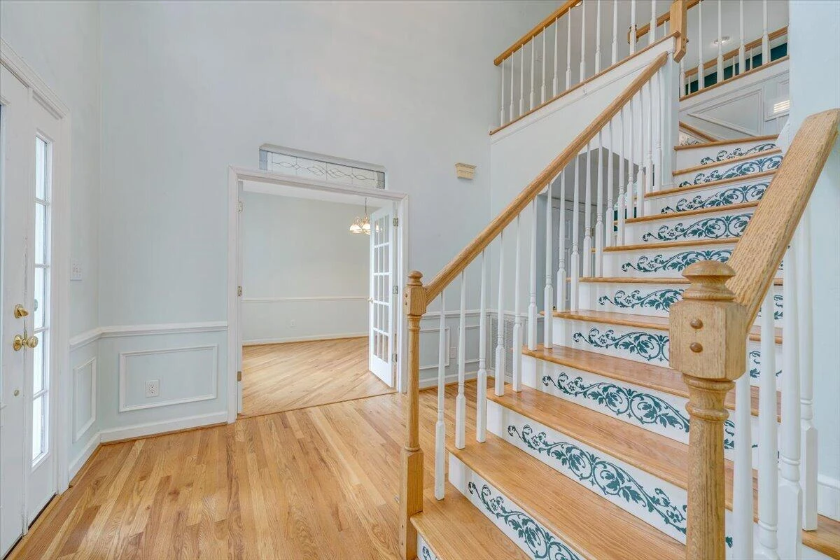 251 Buckingham CT - Photo 3