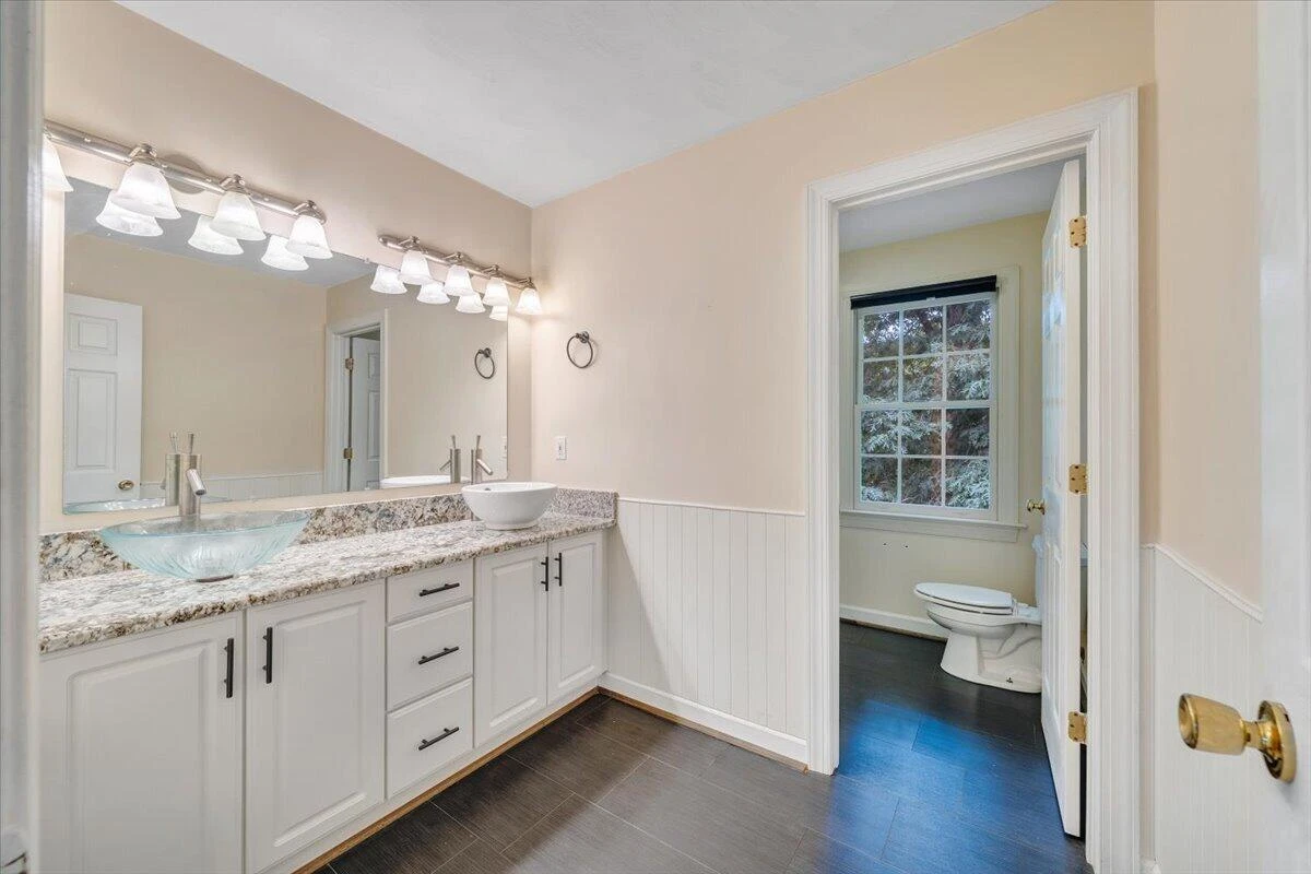 251 Buckingham CT - Photo 36