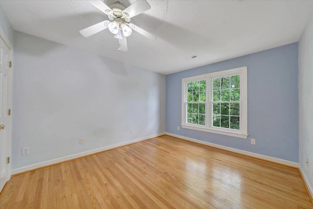 251 Buckingham CT - Photo 38